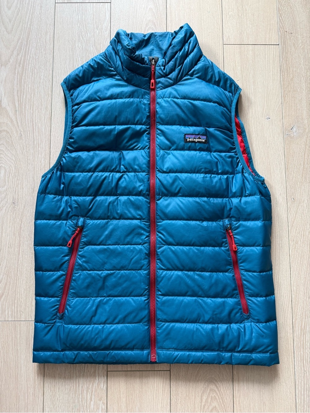 Patagonia Men’s Down Sweater Vest in Underwater Blue Size Small